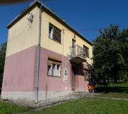 SrbijaOglasi - Na prodaju kuća u Boždarevcu