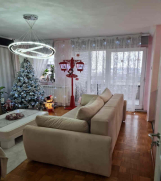 SrbijaOglasi - Prodajem namešten stan u Novom Sadu, 3 sprat